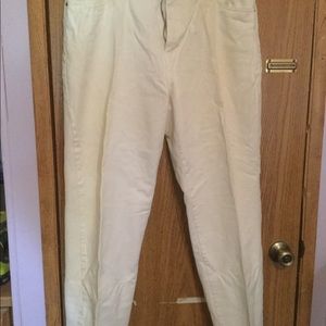 White Bill Blass Jeans new